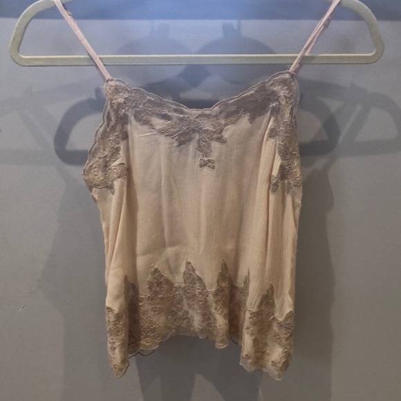 Summery Creme Tank Top!😍😍😍 - Picture 1 of 7